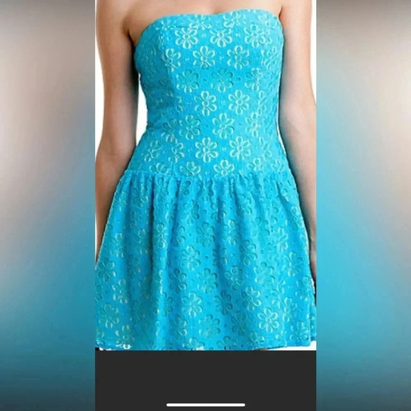 Lilly Pulitzer dress - Picture 2 of 11